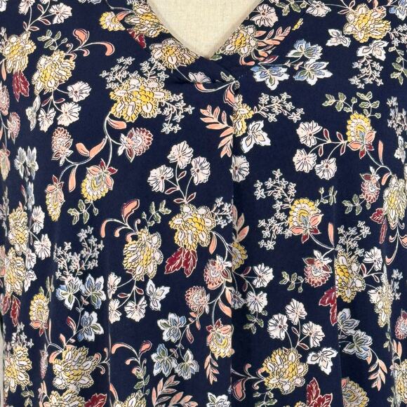 Two by Vince Camuto Medium Top Floral Hi-Low Hem 3/4 Sleeve Stretch V-Neck Multi - Picture 2 of 9